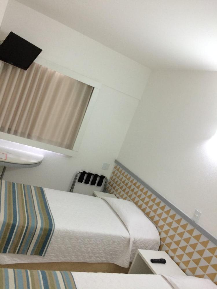 Ibis Budget Сальвадор Экстерьер фото