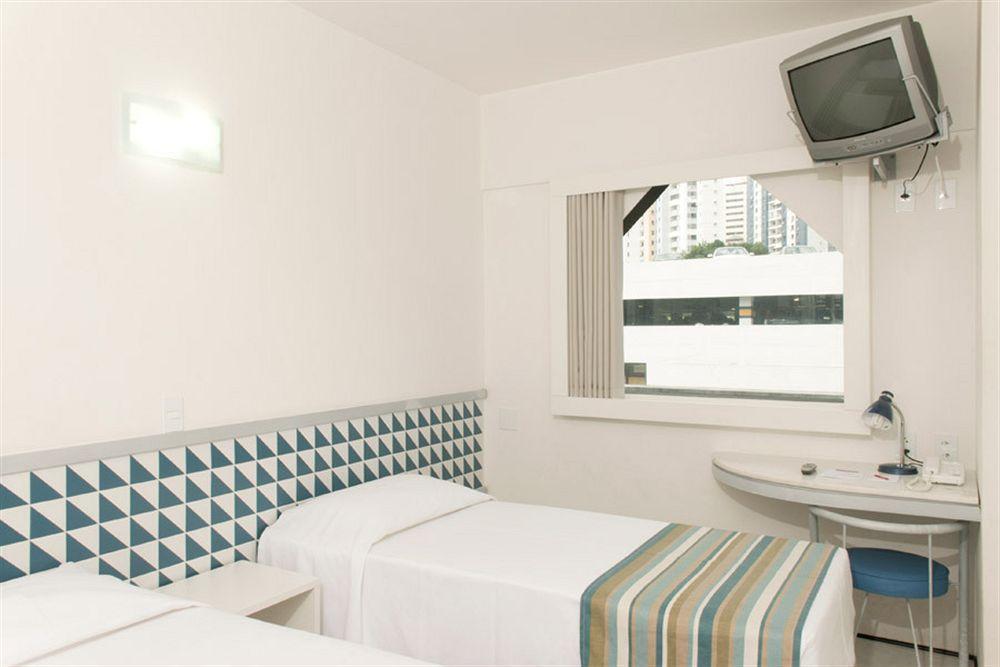 Ibis Budget Сальвадор Экстерьер фото